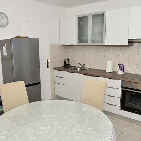 Buki One Bedroom With Balcony And Sea View