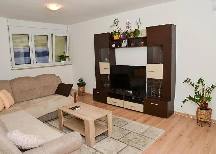Buki One Bedroom With Balcony And Sea View Apartment *
