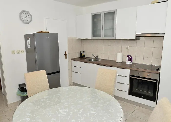 Buki One Bedroom With Balcony And Sea View